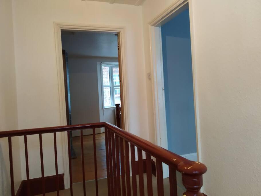 Spacious 2 Bed Maisonette Near Town, That Sleeps 6 Apartment Brighton