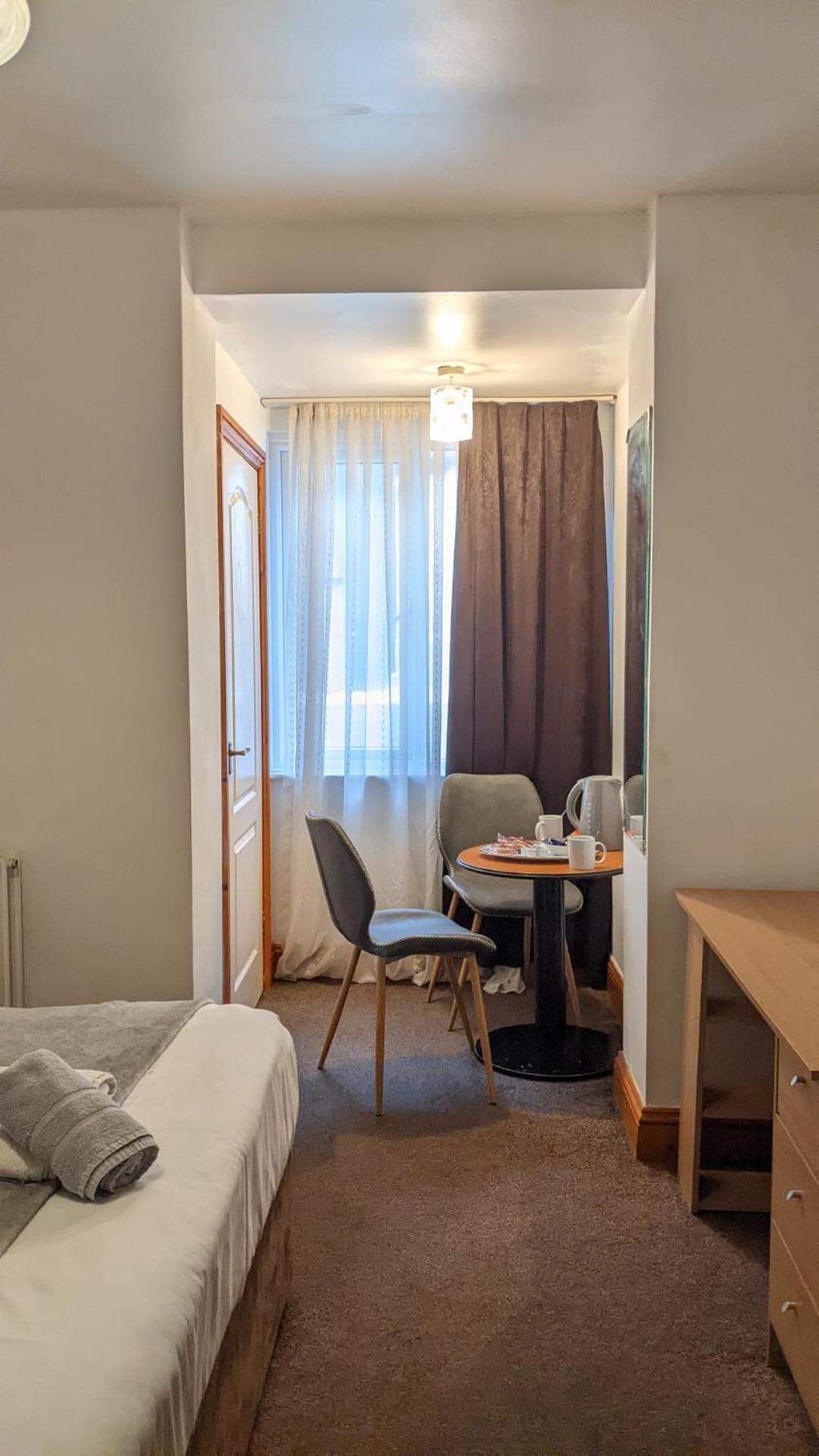 Old Palace Guest house 3*