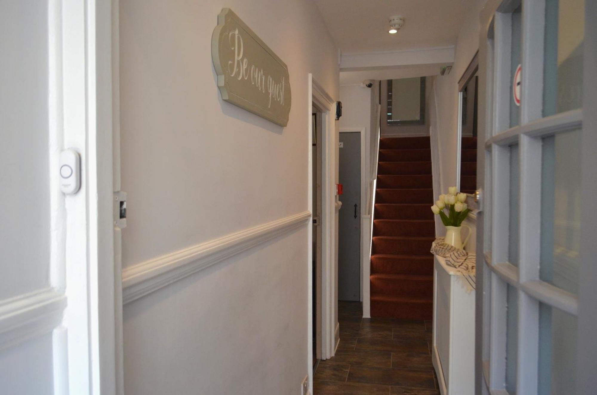 Guest house Relax 3*