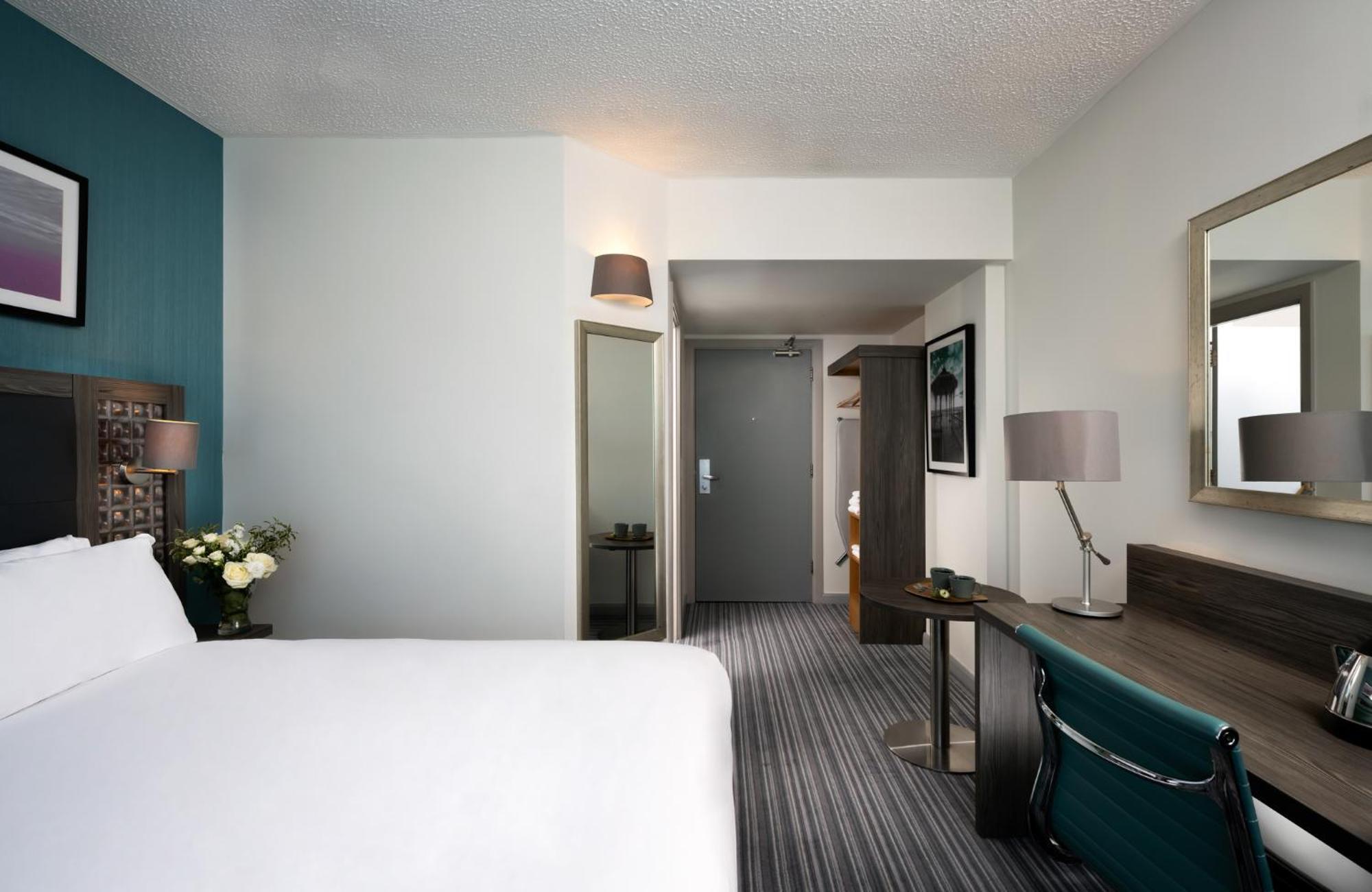 Leonardo Hotel