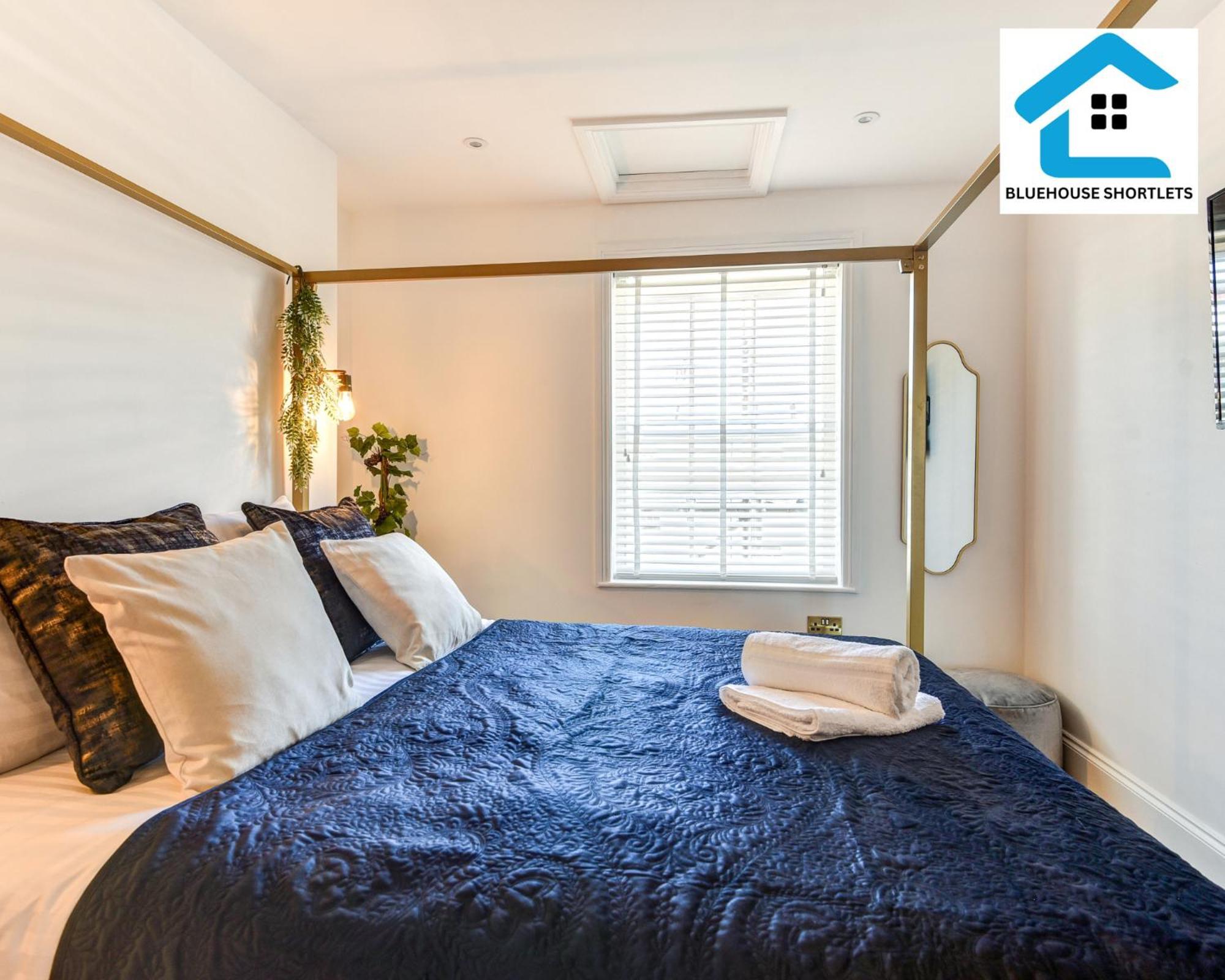Seaside Cosy Escape In *