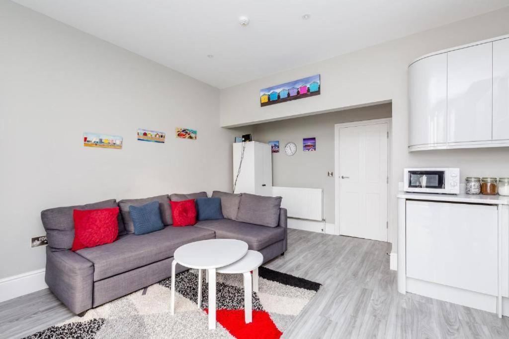 Flash Sale Centre Seafront 1 Bedroom Flat Bn141kin05 Brighton
