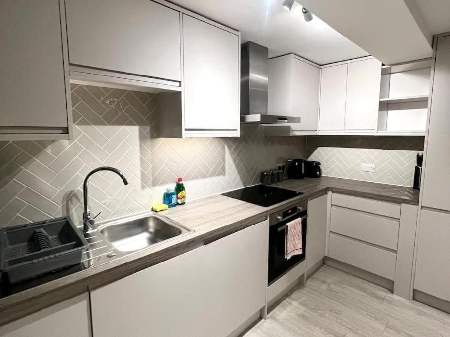 Flash Sale Kemptown 1 Bedroom Flat Bn236stg04 *