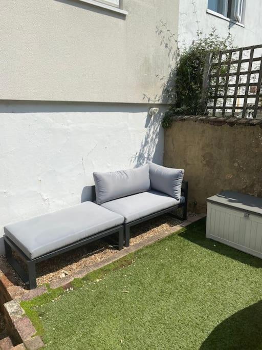 Holiday home Poets Place - Lovely 4 Bedroom Townhouse With Garden