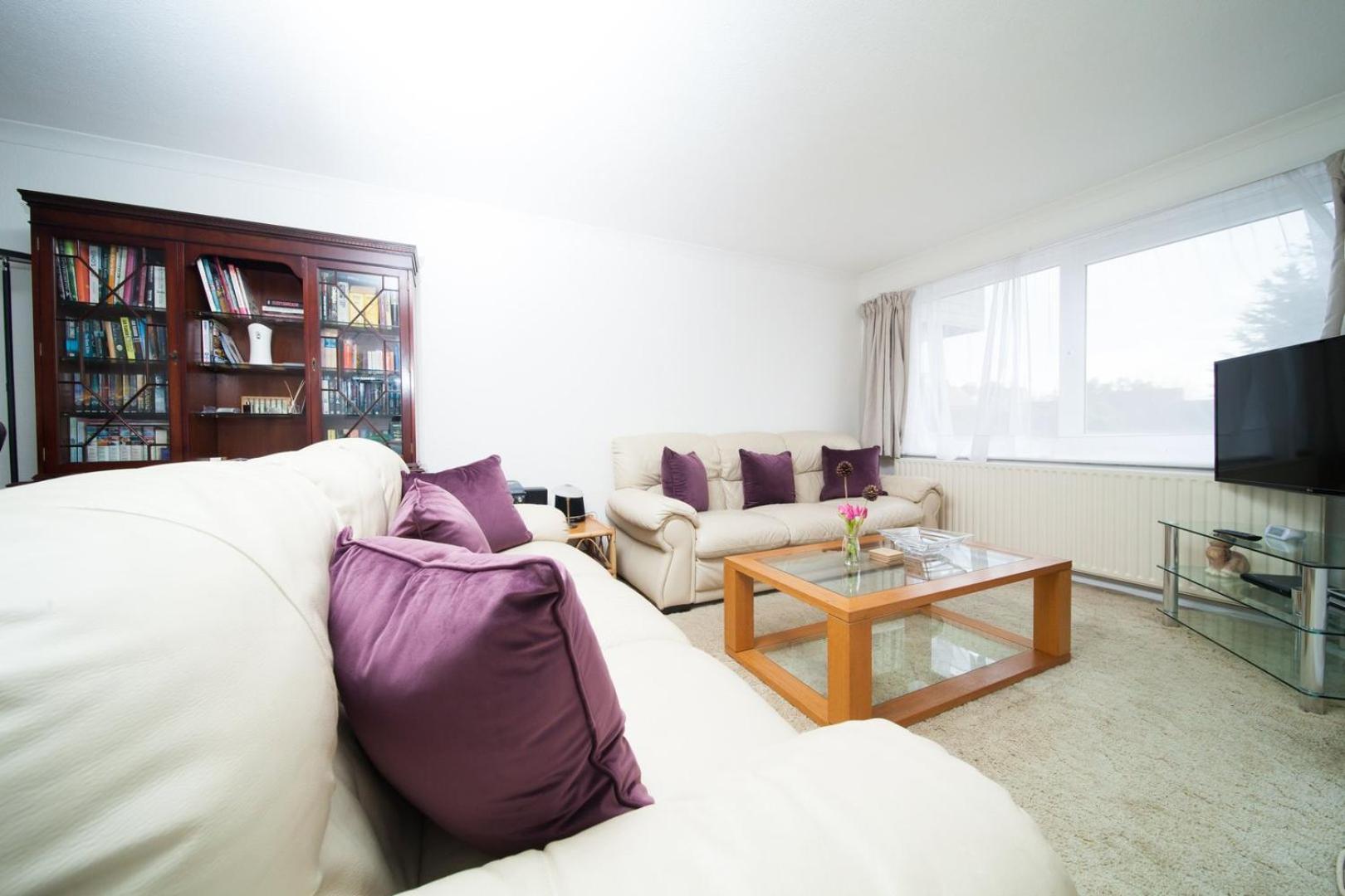 Guestready - Spacious 2br Flat In Peaceful
