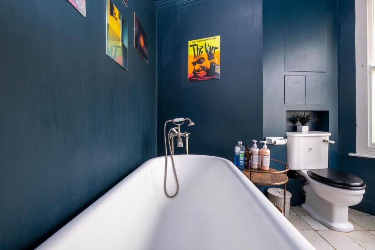 Host & - Wakefield Apartment Brighton
