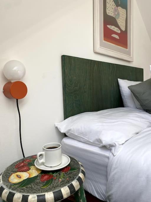 Cosy Charm In Heart Of Holiday home *