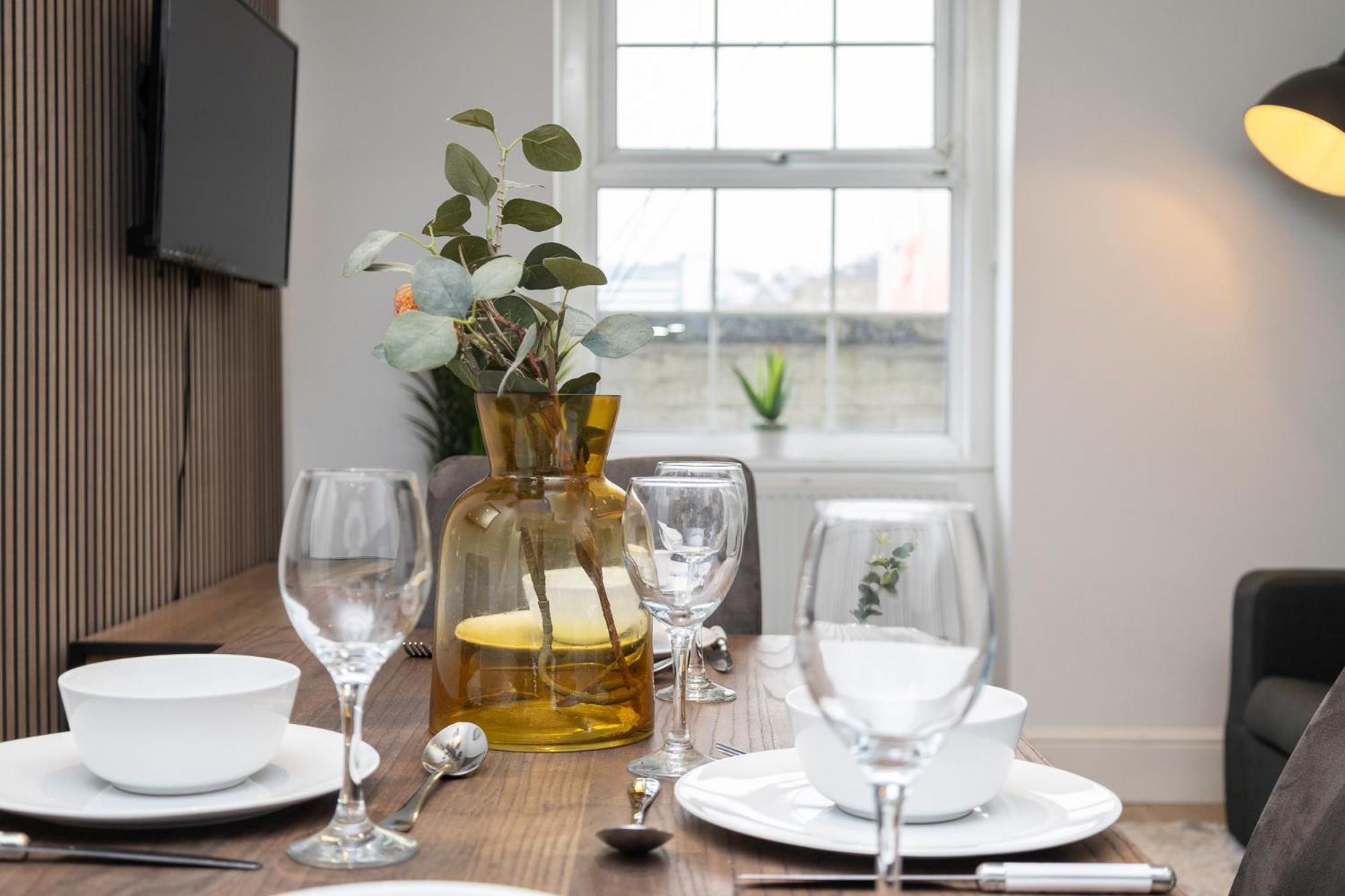 Stunning Two Bedroom Brighton penthouse Apartment *