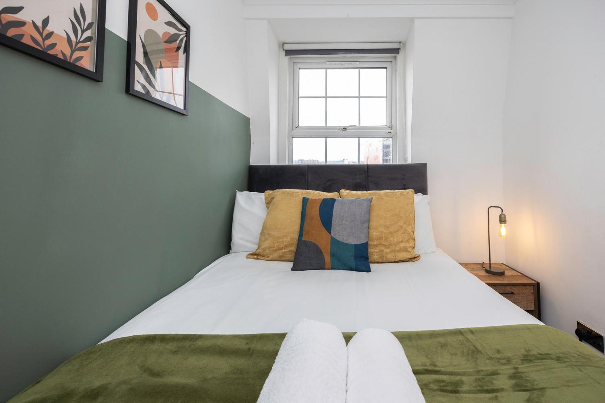 Stunning Two Bedroom Brighton penthouse Brighton