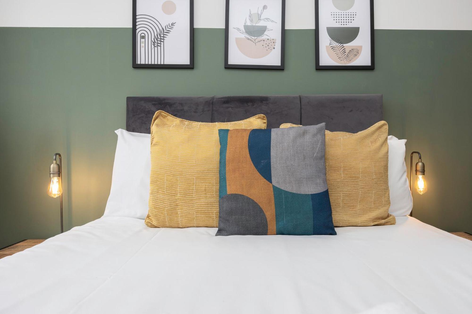 Stunning Two Bedroom Brighton penthouse * Brighton
