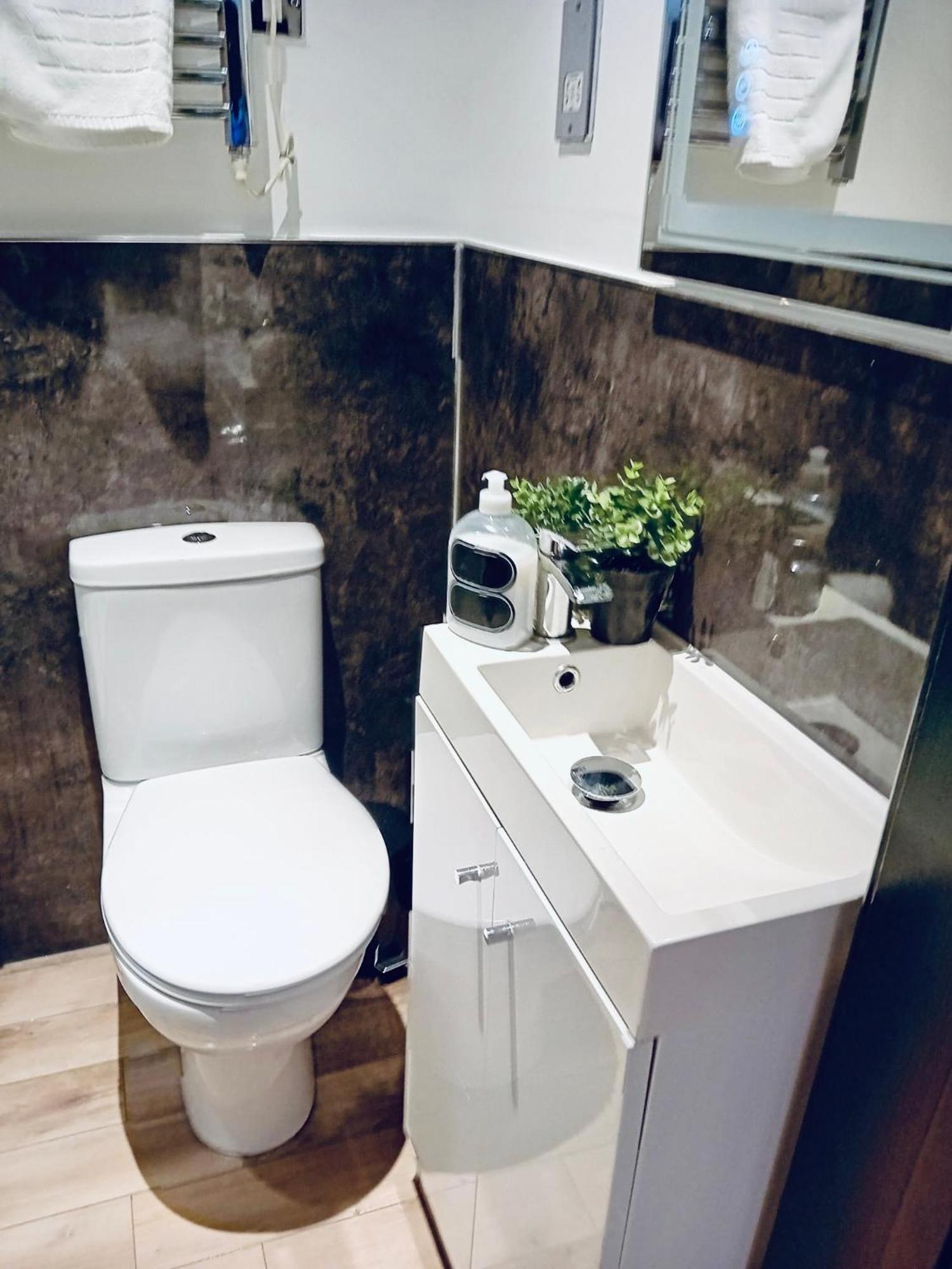 Apartment Oasis In The Heart Of The Brighton