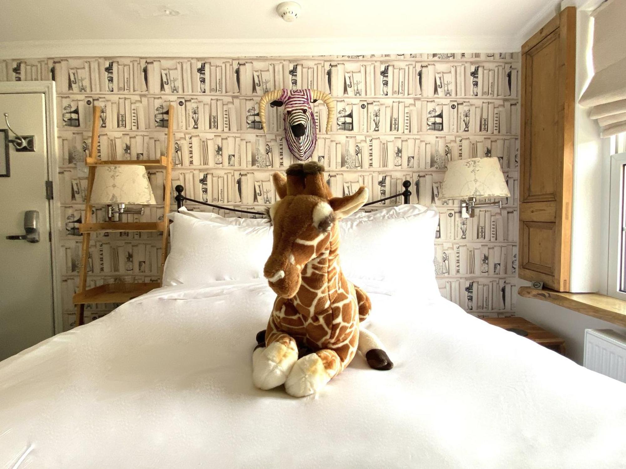 27 Bed & Breakfast 4*