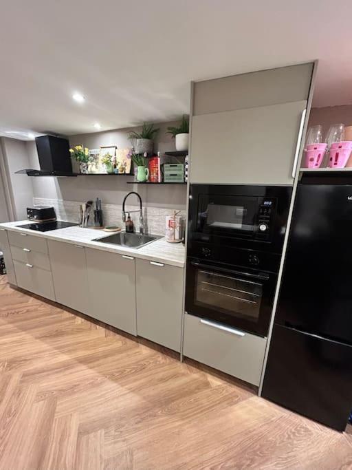 The Basement Apartment Brighton