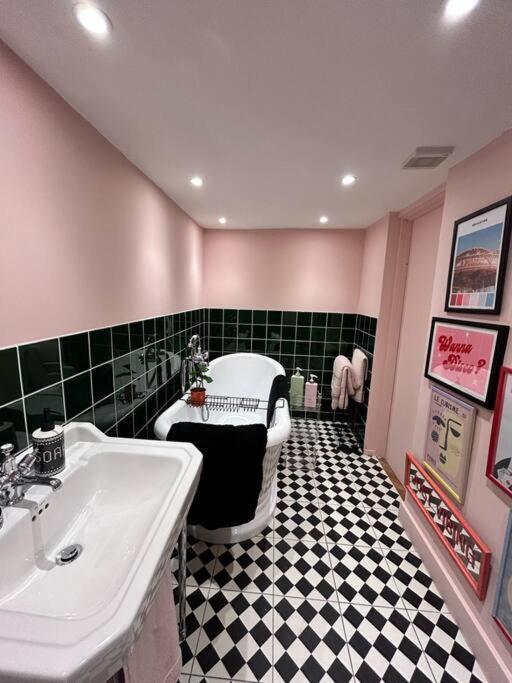 The Basement Apartment Brighton