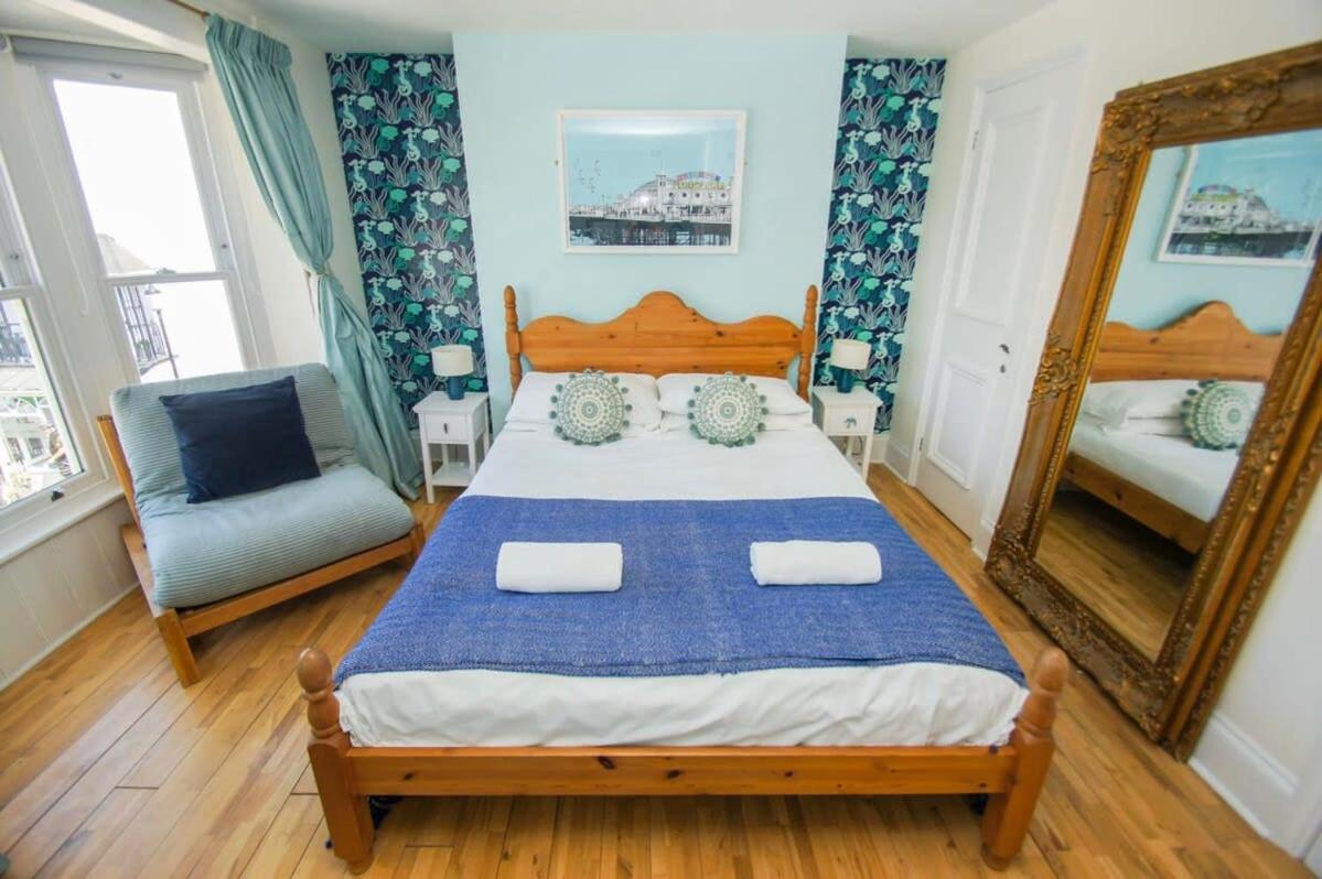Mermaid Townhouse- By Lets * Brighton
