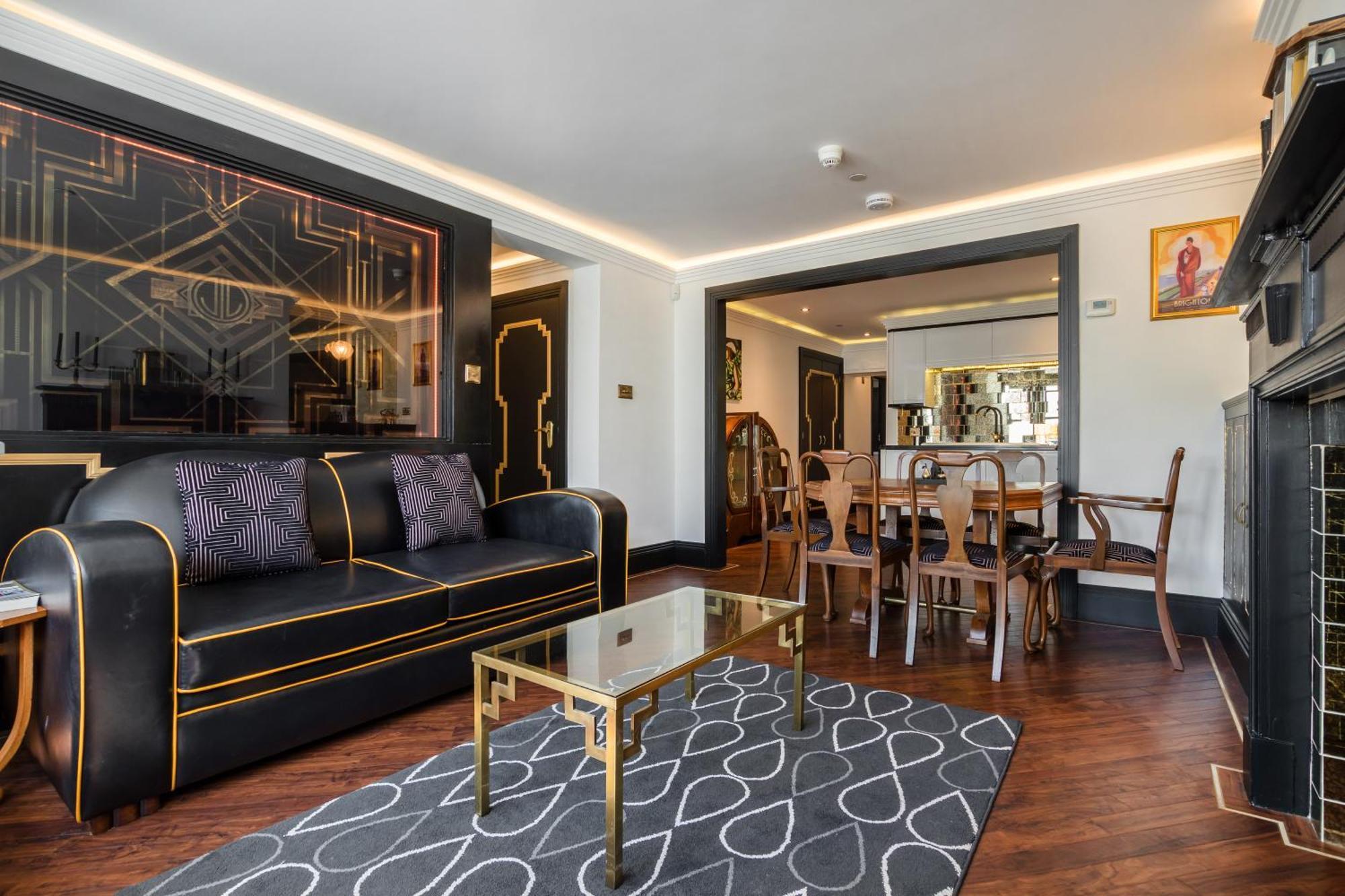 Holiday home Eastcliff House & The Art Deco Flat *