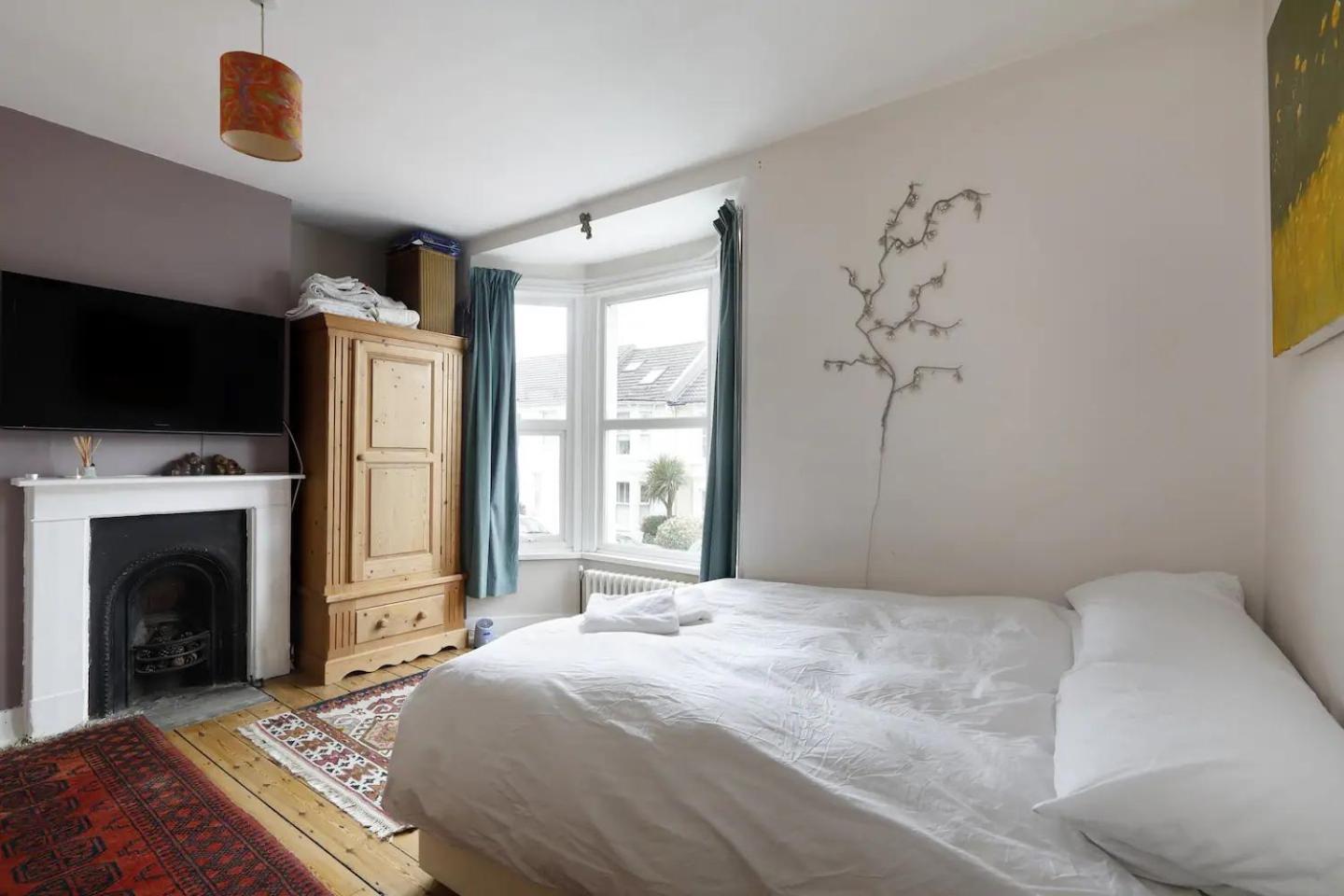 Three Bedroomed Victorian Family House, Garden Brighton