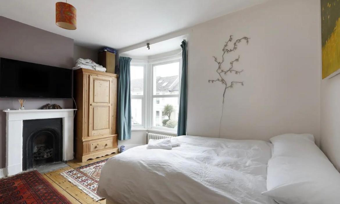 Holiday home Three Bedroomed Victorian Family House, Garden *