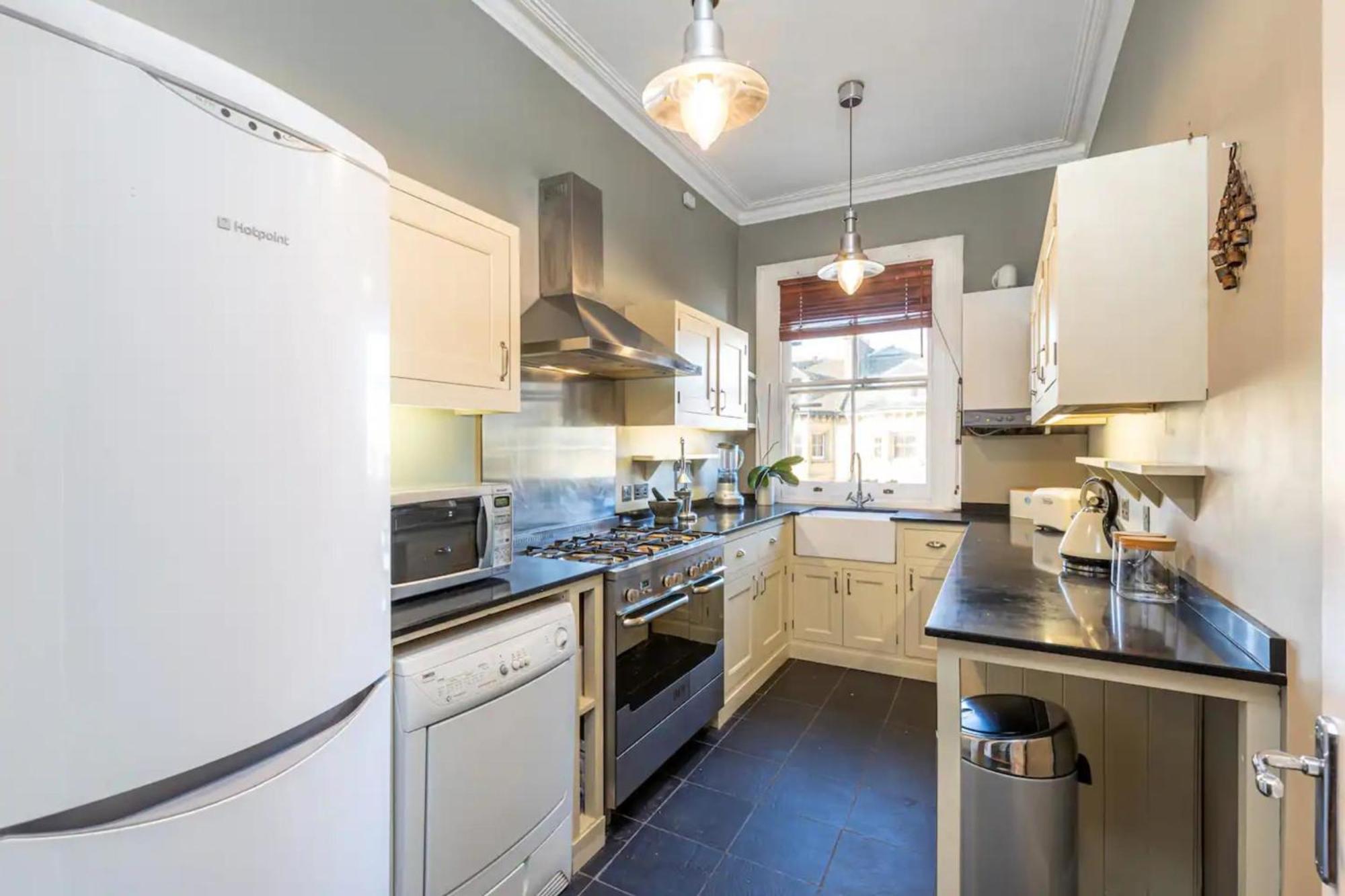Apartment Spacious Flat *