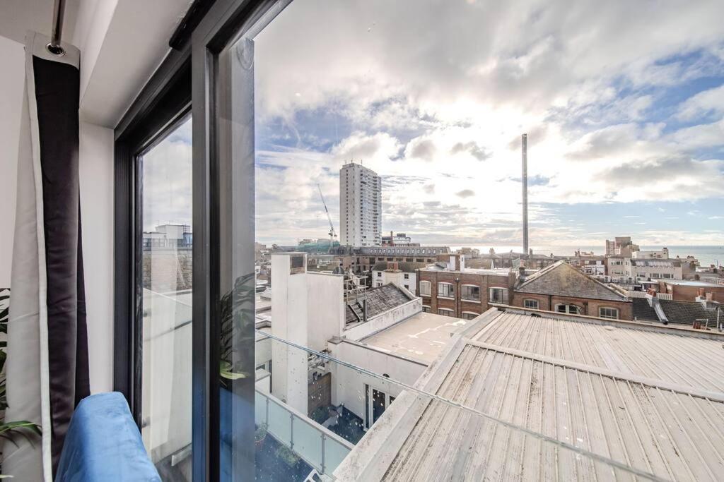 Apartment Super 3 Bedroom Flat I Next To *