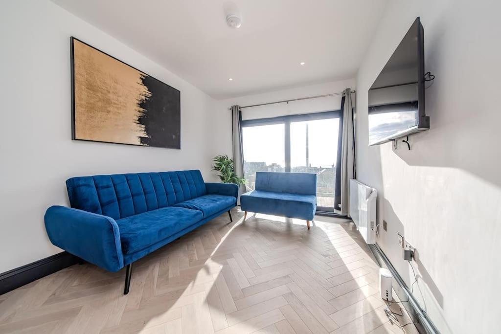 Super 3 Bedroom Flat I Next To Brighton