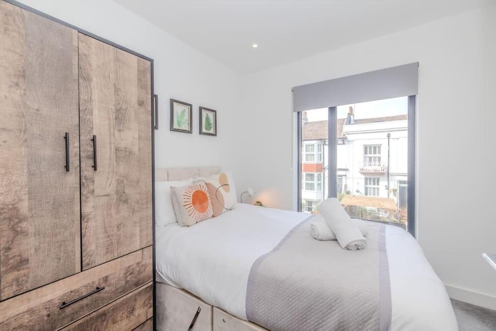Apartment Super 2 Bedroom Flat I Next To Station
