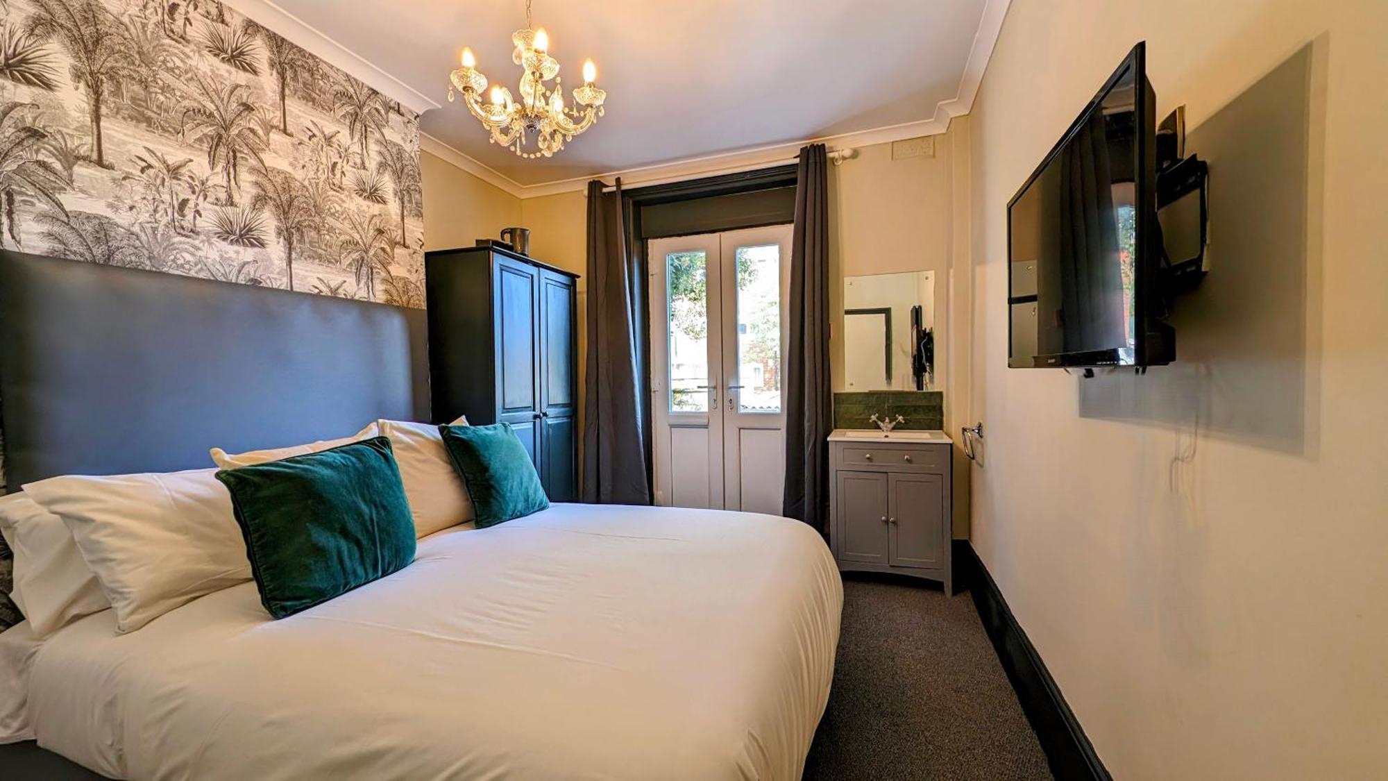 Innit Bliss Hotel Brighton