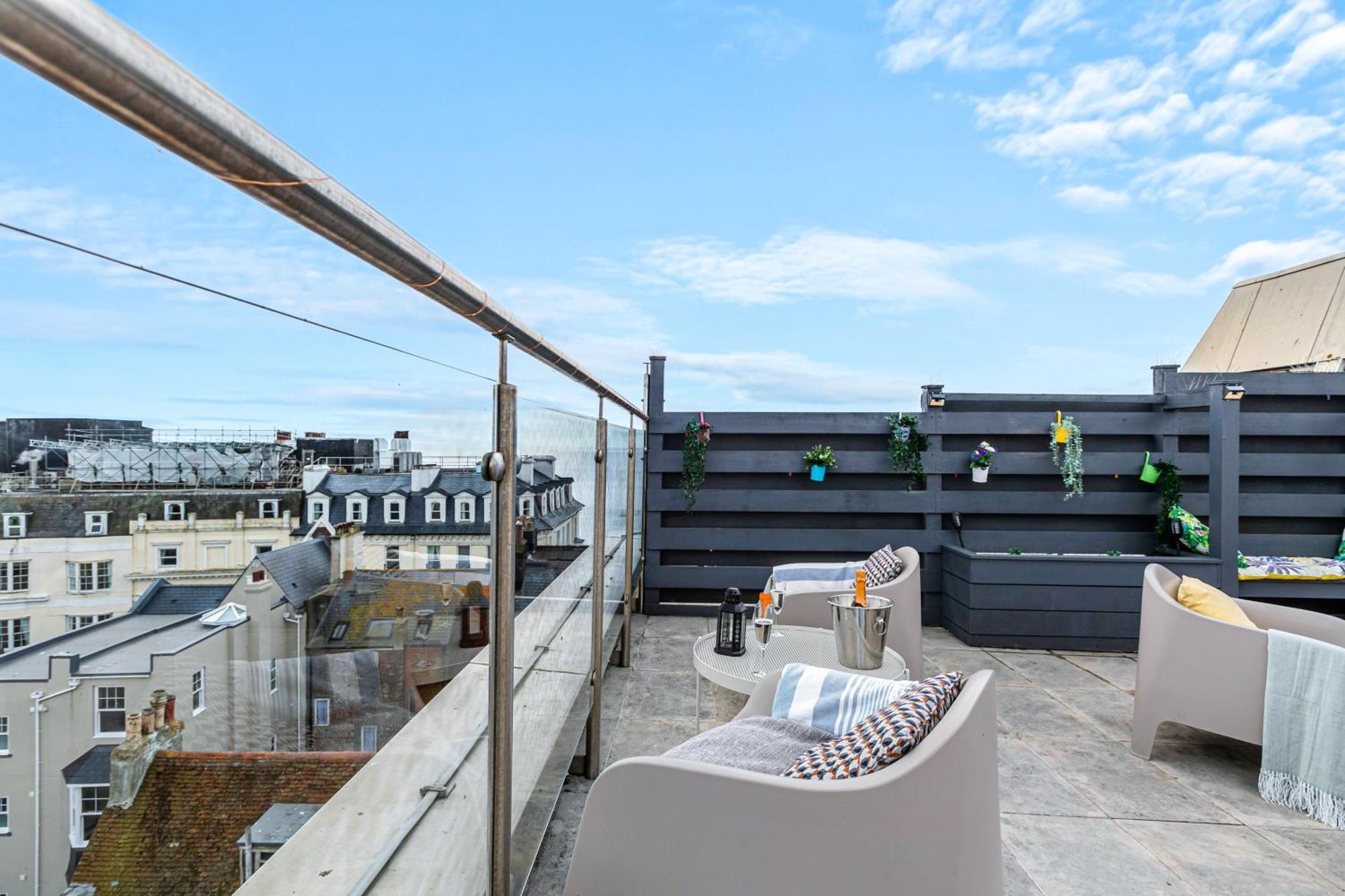 Airhost's Brighton's Diamond Escape With Sea Views Brighton