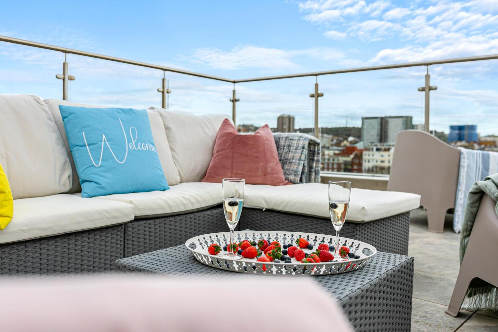 Airhost's Brighton's Diamond Escape With Sea Views Apartment