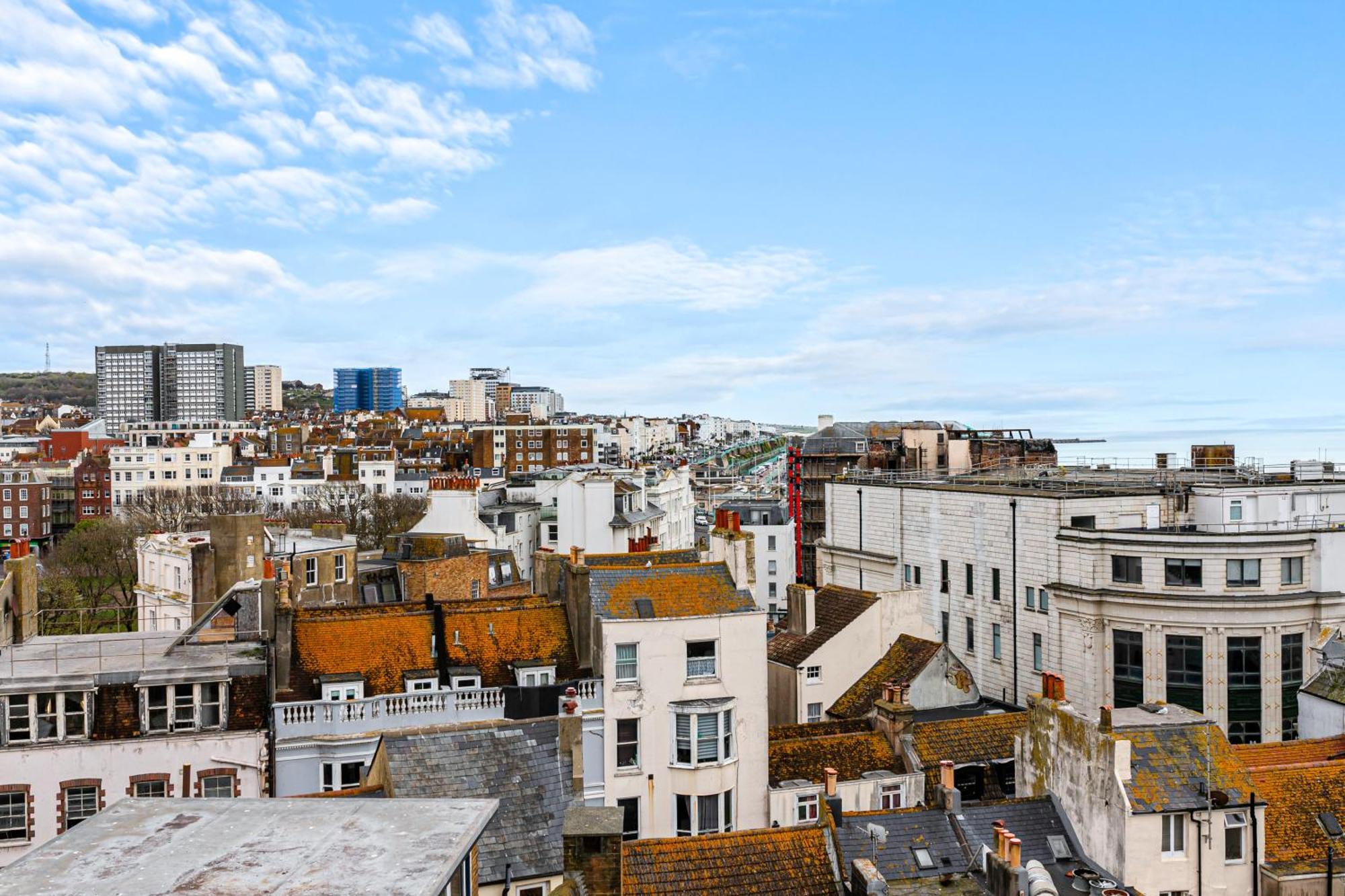 Airhost's Brighton's Diamond Escape With Sea Views