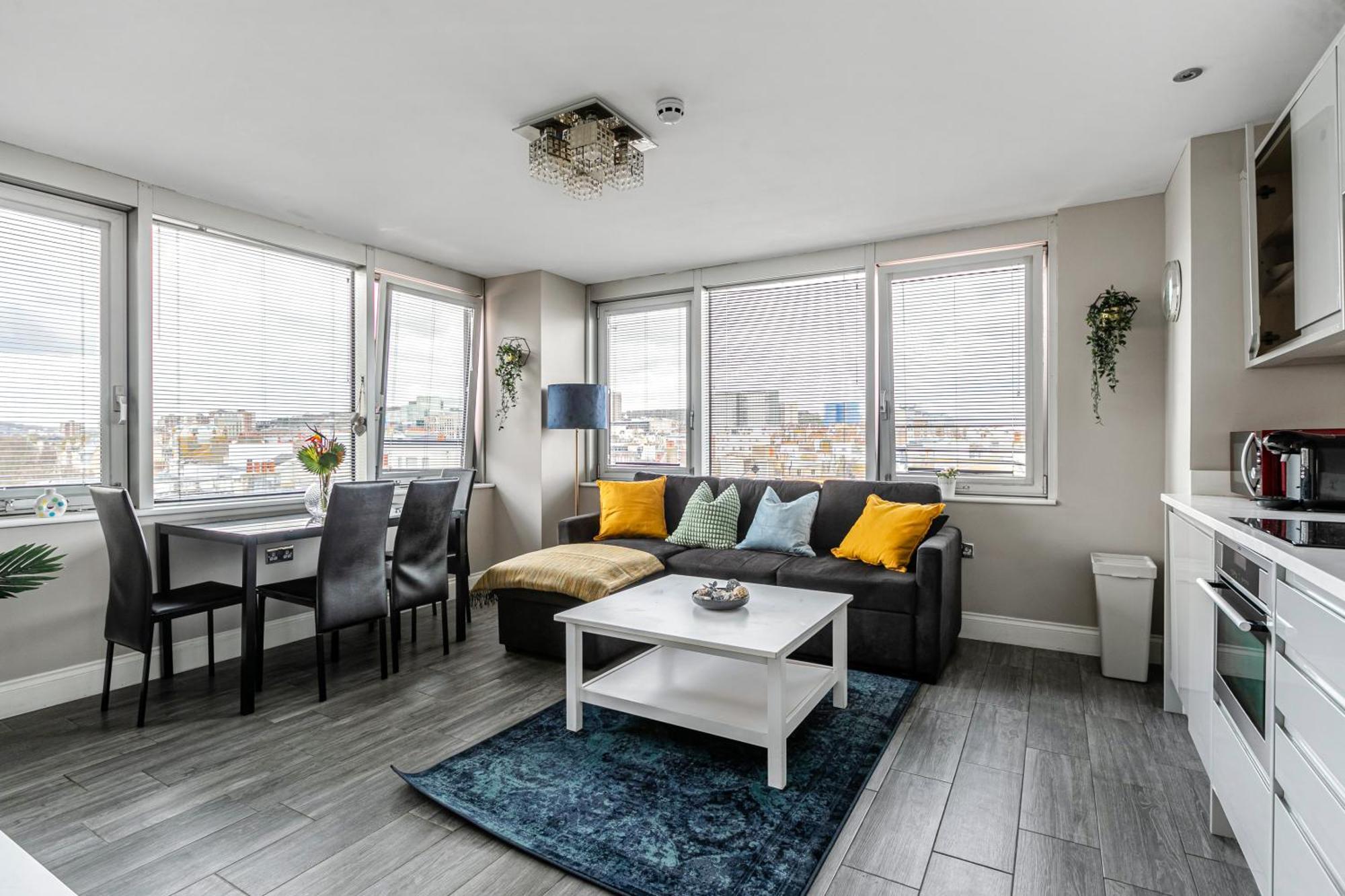 Airhost's Brighton's Diamond Escape With Sea Views Brighton