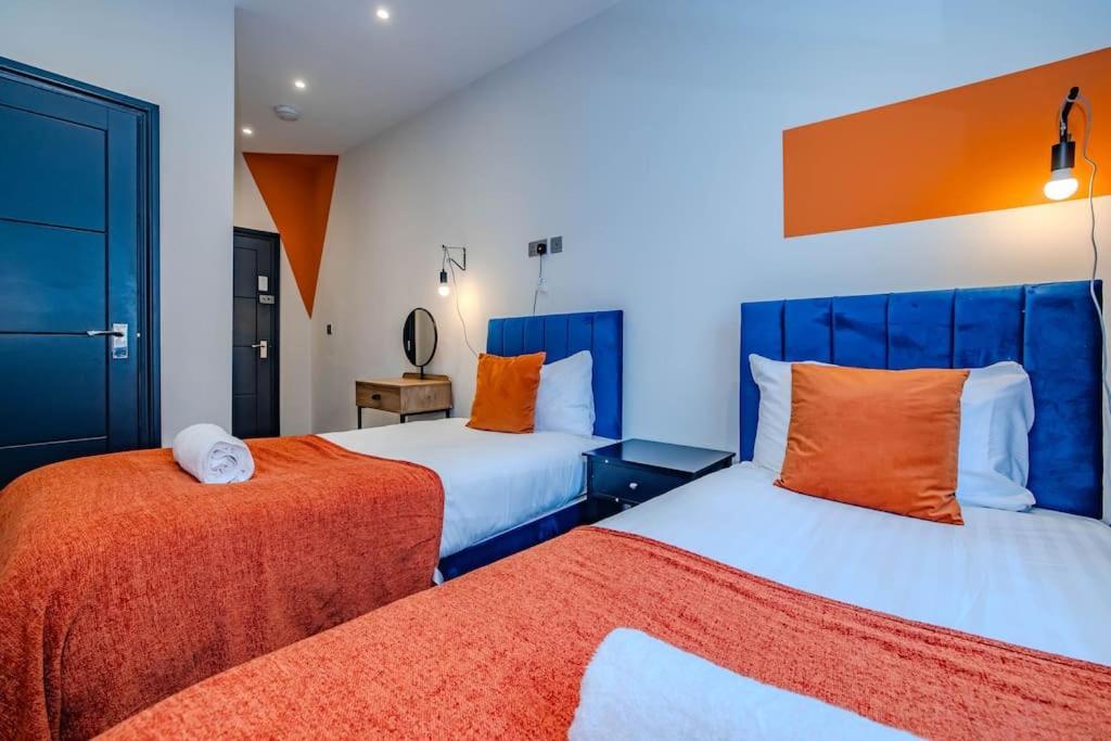 Apartment Three Bedroom Flat 2 Bathrooms I Super Locationi Next To Brighton