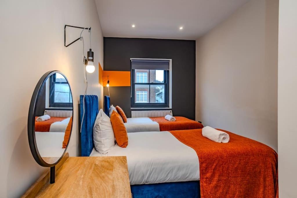 Three Bedroom Flat 2 Bathrooms I Super Locationi Next To Apartment