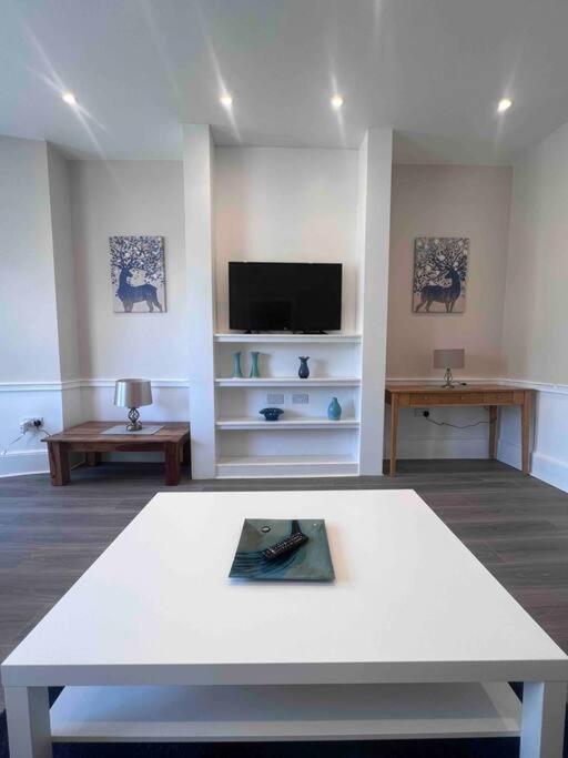 Beautiful Flat In City Centre