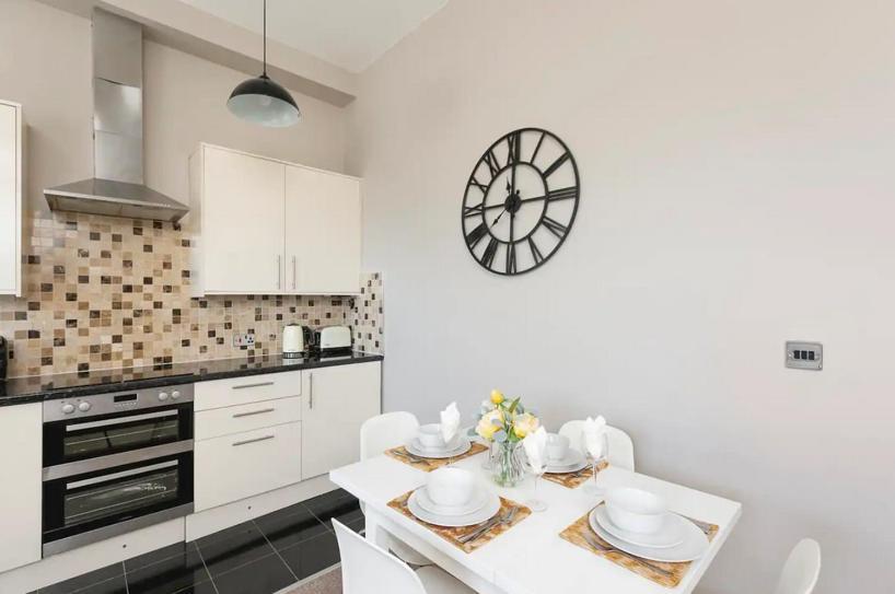 Lanes Cosy One Bedroom Apartment *