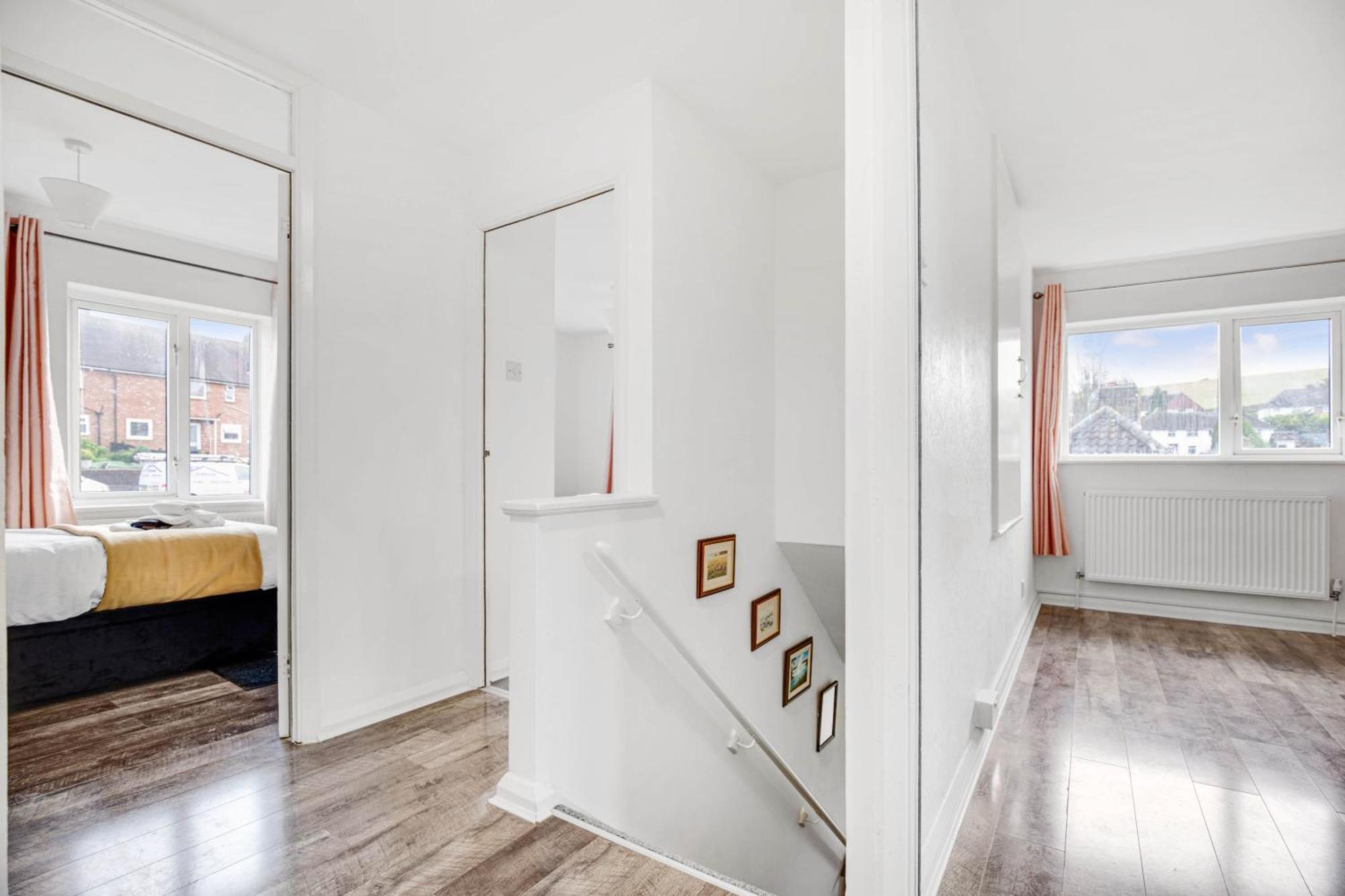 Luxury 3 Bedroom In *