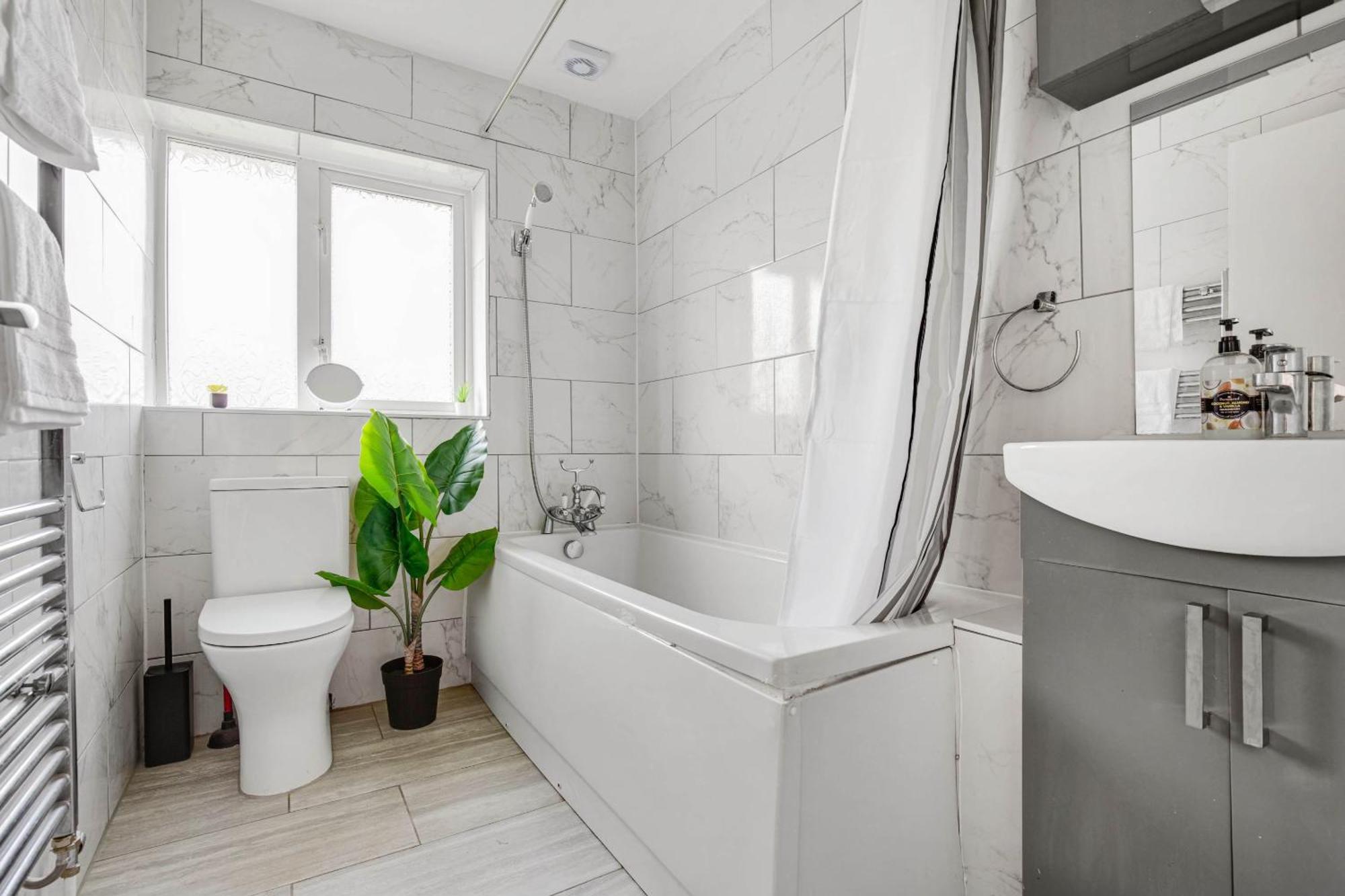 Luxury 3 Bedroom In Holiday home