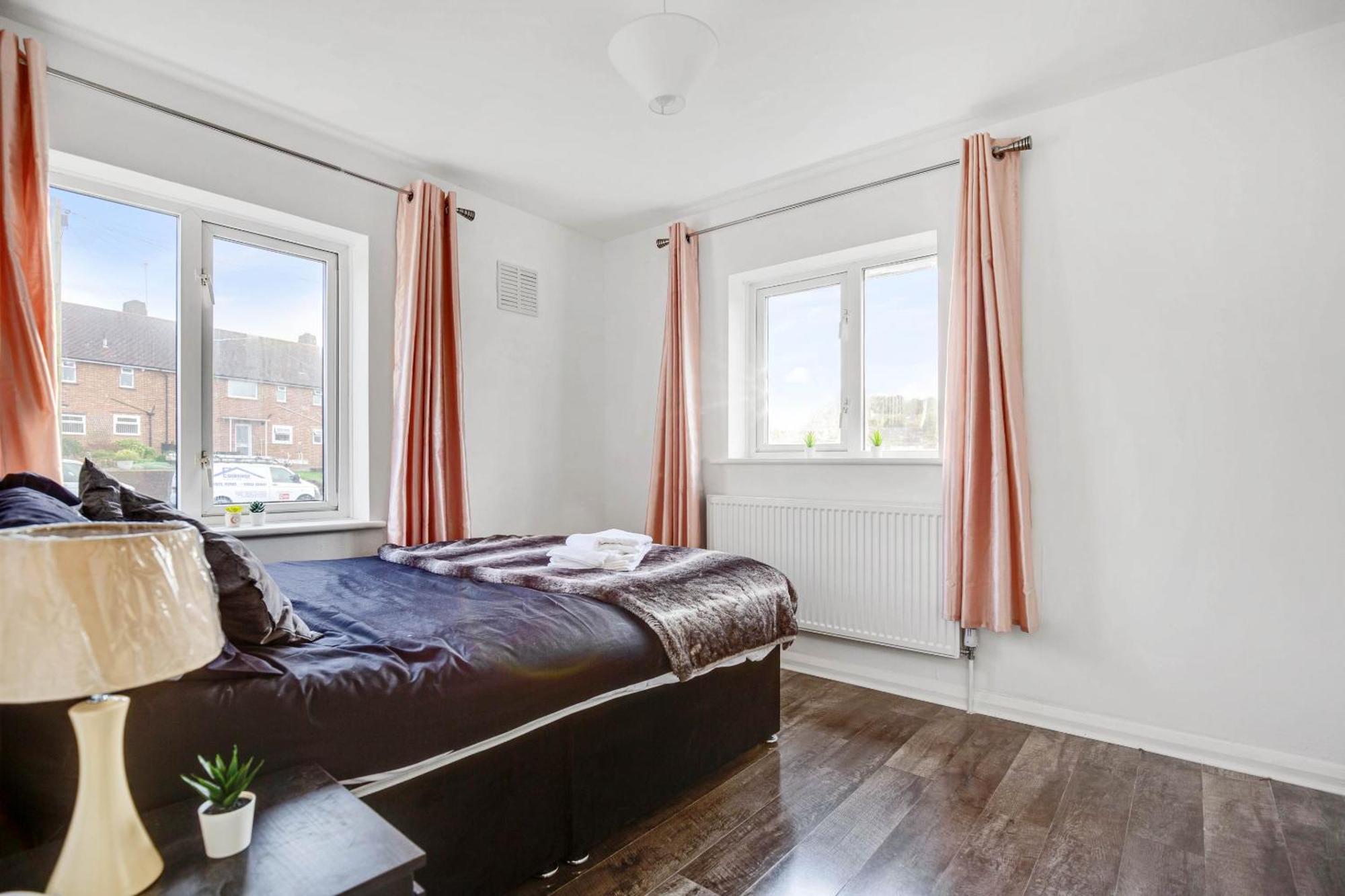 Luxury 3 Bedroom In *