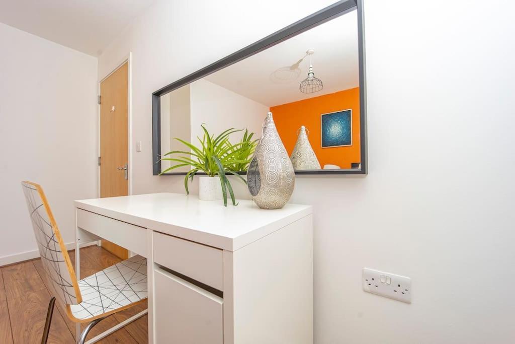 Flash Sale Train Station 3 Bedroom Flat Bn130sha Brighton