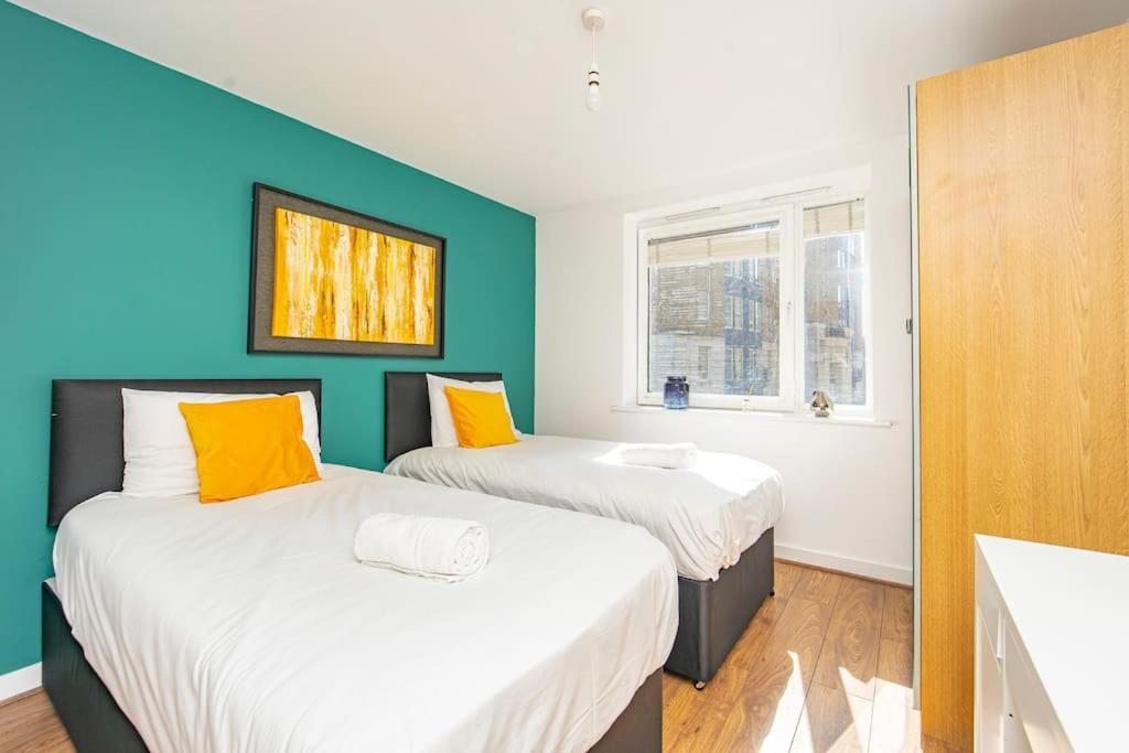 Apartment Flash Sale Train Station 3 Bedroom Flat Bn130sha