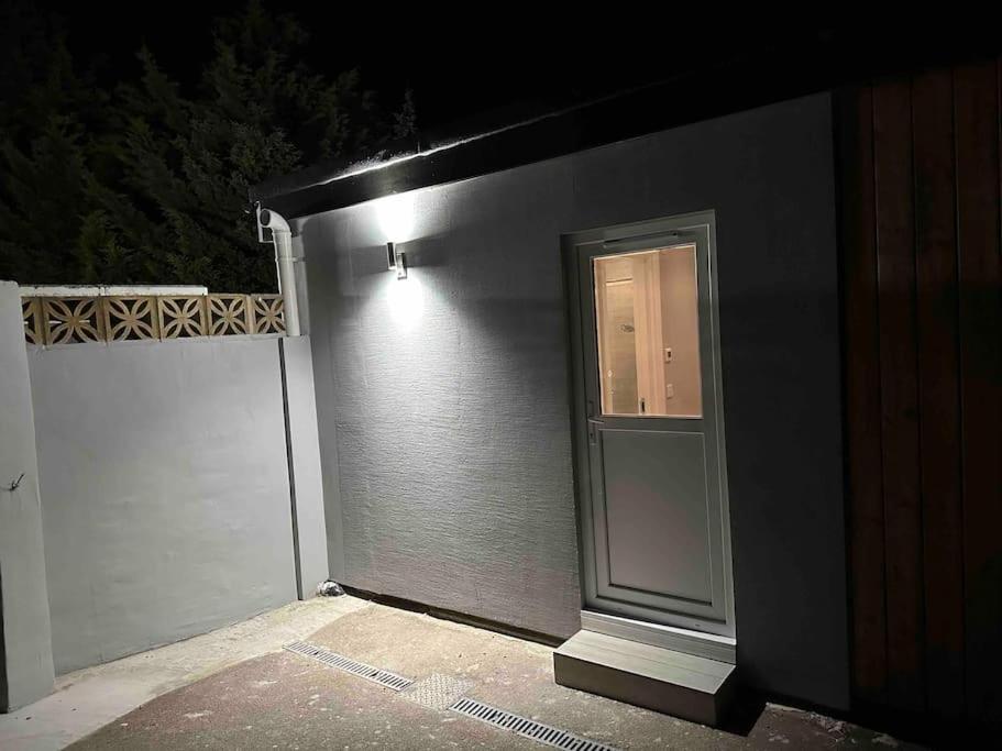 Private Home, Great Location Brighton