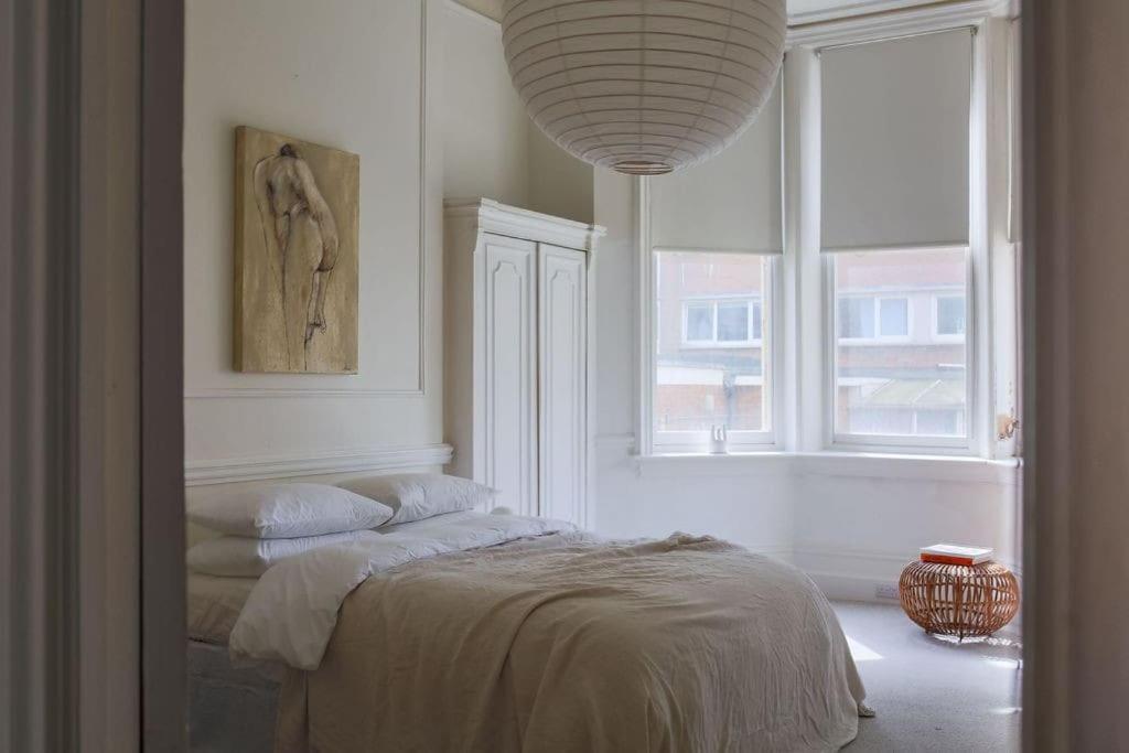 Stylish Mansion - Seaviews - Free Parking Apartment *