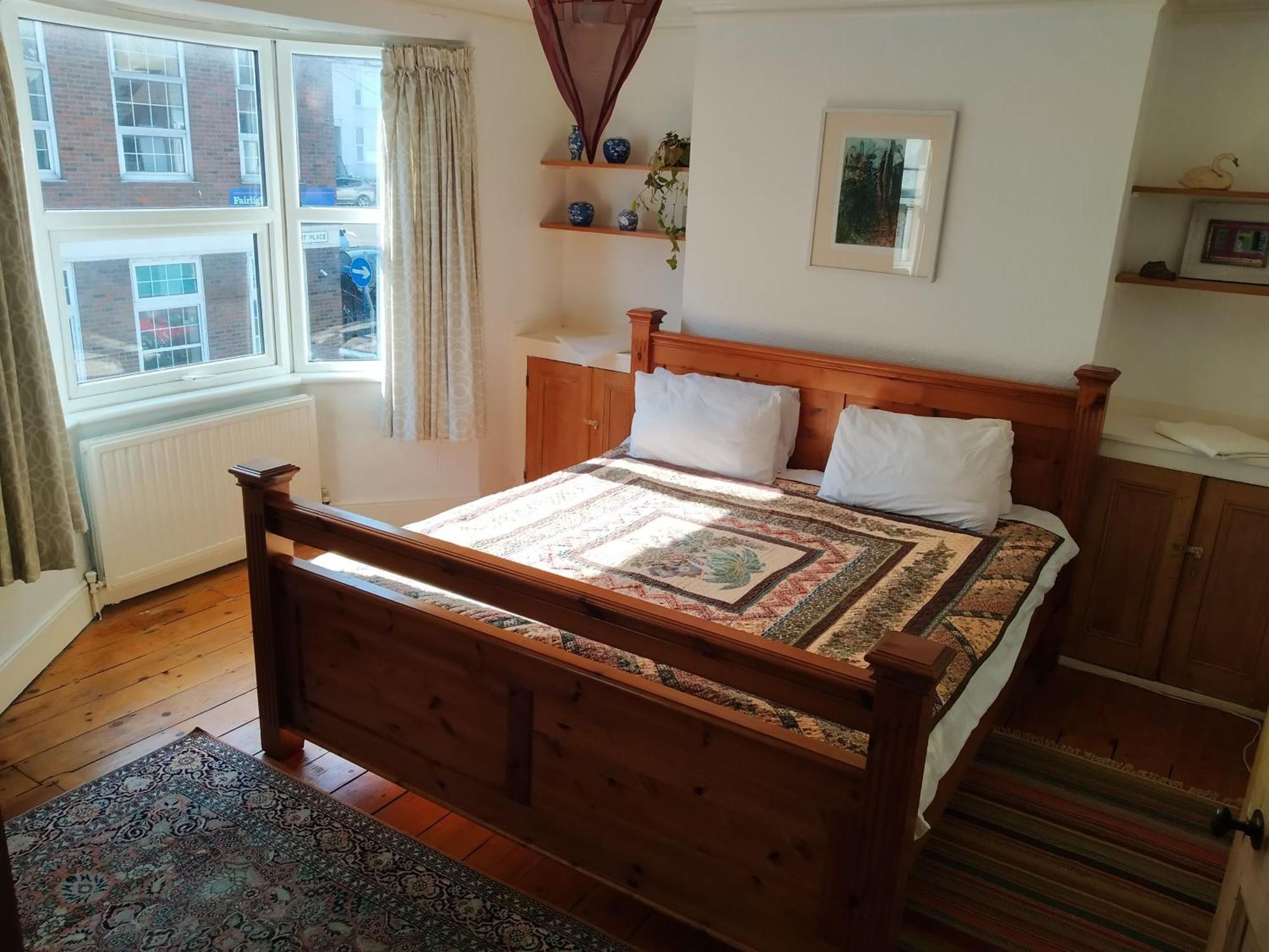 Apartment Spacious 2 Bed Maisonette Near Town, That Sleeps 6 Brighton