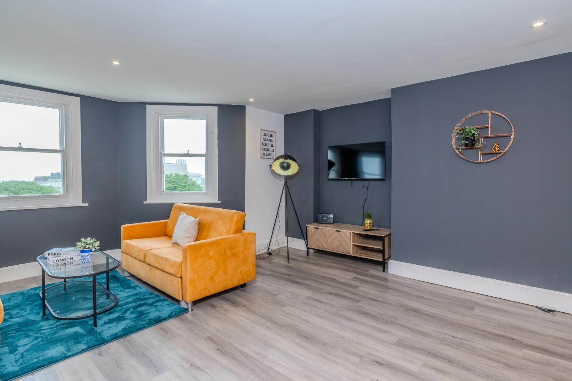 Apartment Free Parking Sea View Two Bedroom