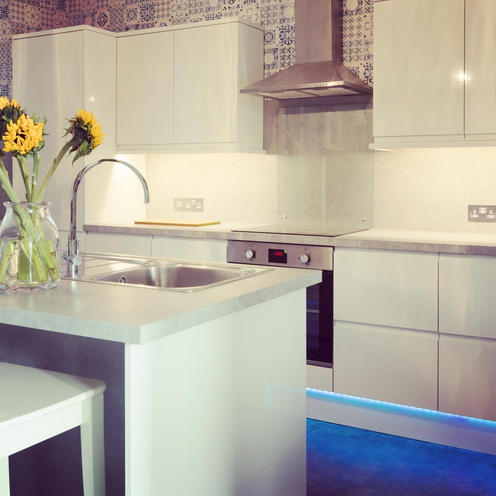 Lovely Townhouse In Sleeps 6-18 Holiday home *