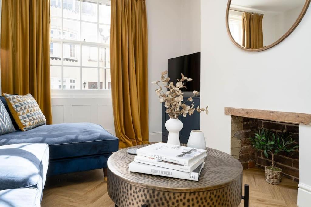 Gorgeous Seaside Mews Holiday home Brighton