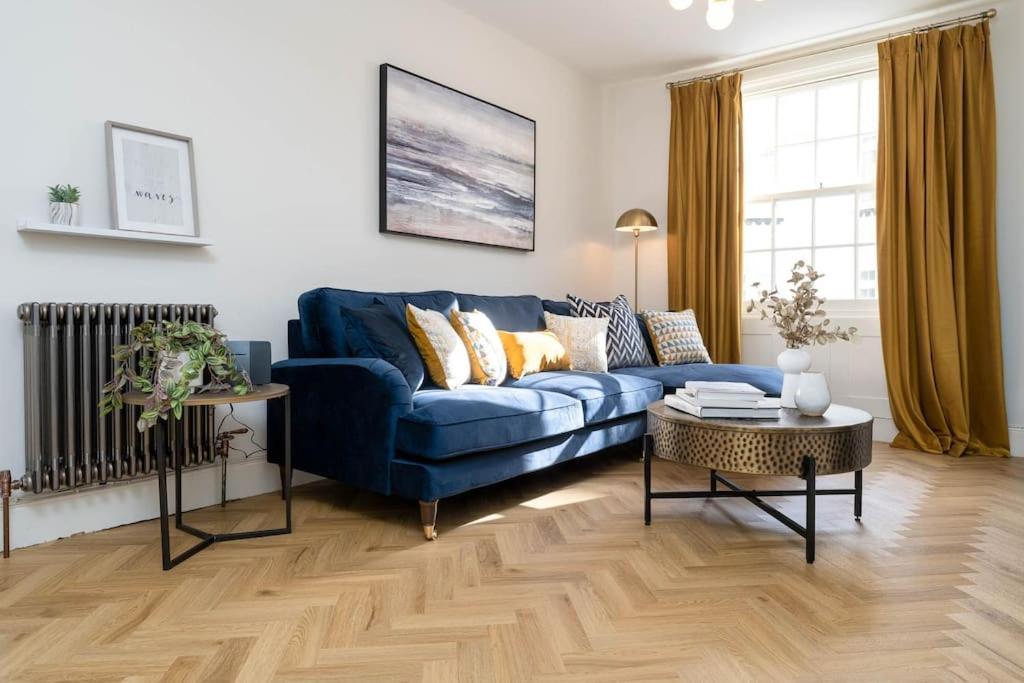 Gorgeous Seaside Mews Holiday home Brighton