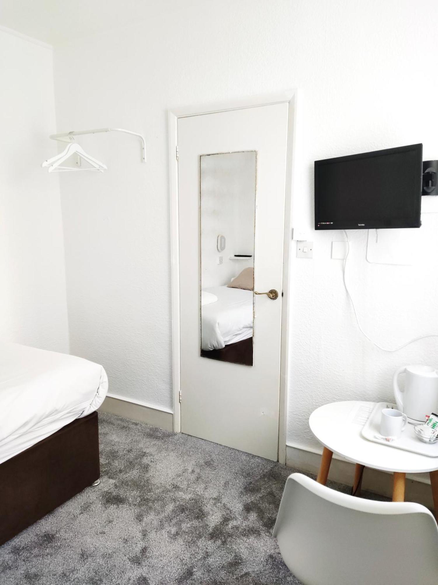 Guest house Wave 2*