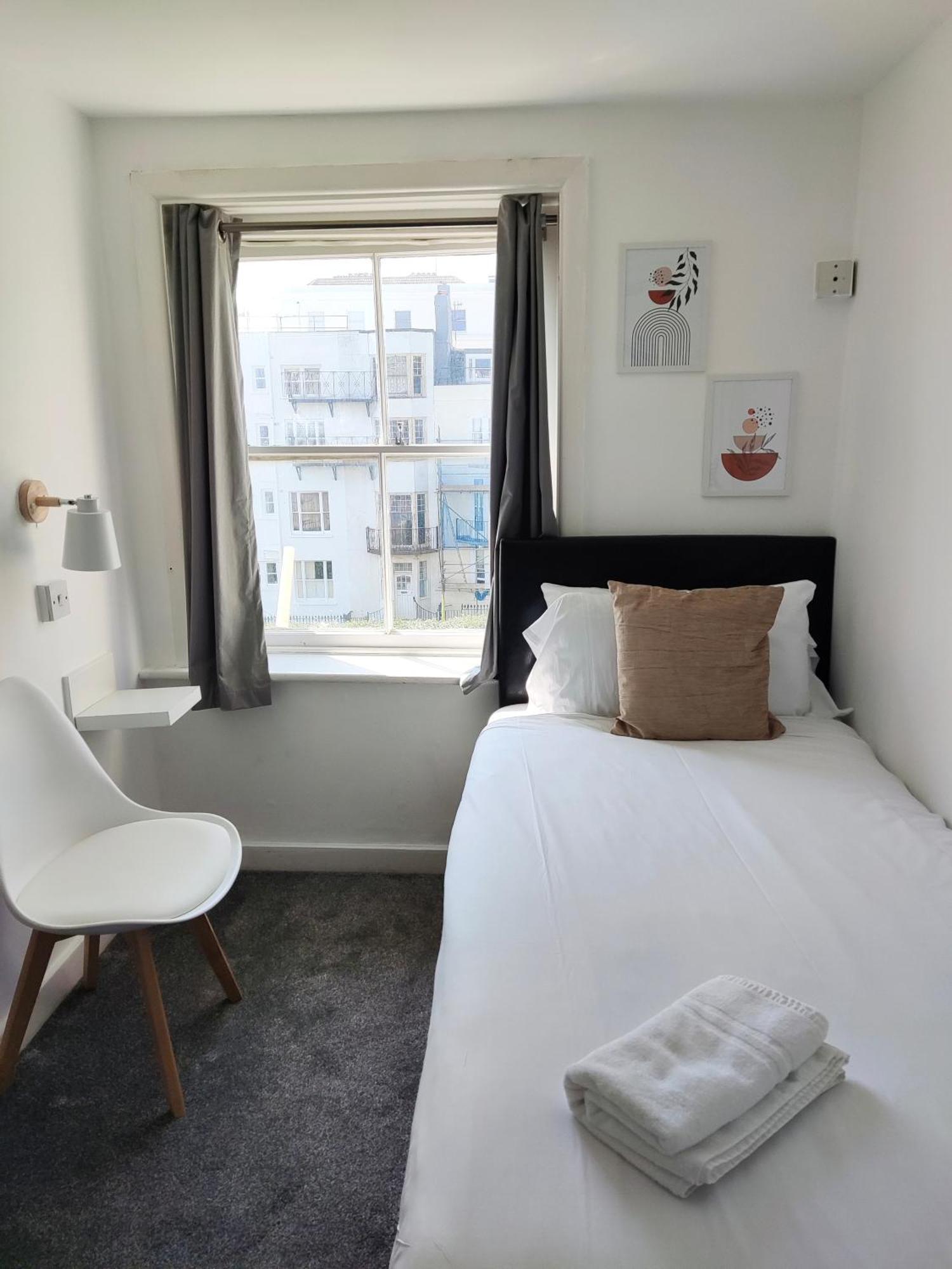 Wave Guest house