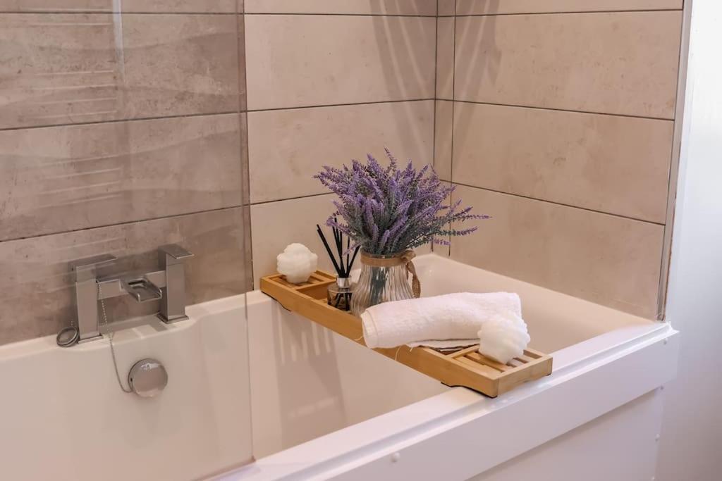 Floor Penthouse - Sleeps 6 Apartment